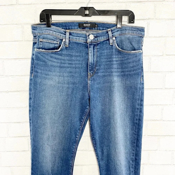 Hudson High Rise Nico Super Skinny Asymmetric Hem Jeans Women's Waist Size 32 - Picture 2 of 7